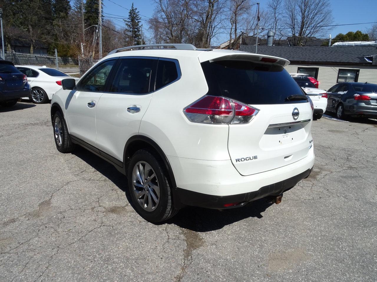 2015 Nissan Rogue SL Photo