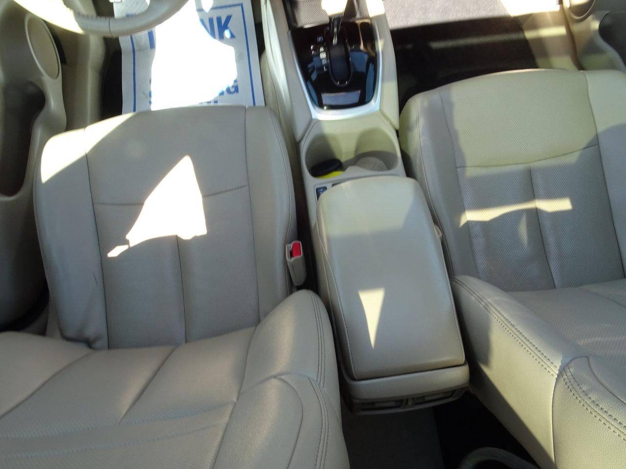 2015 Nissan Rogue SL Photo