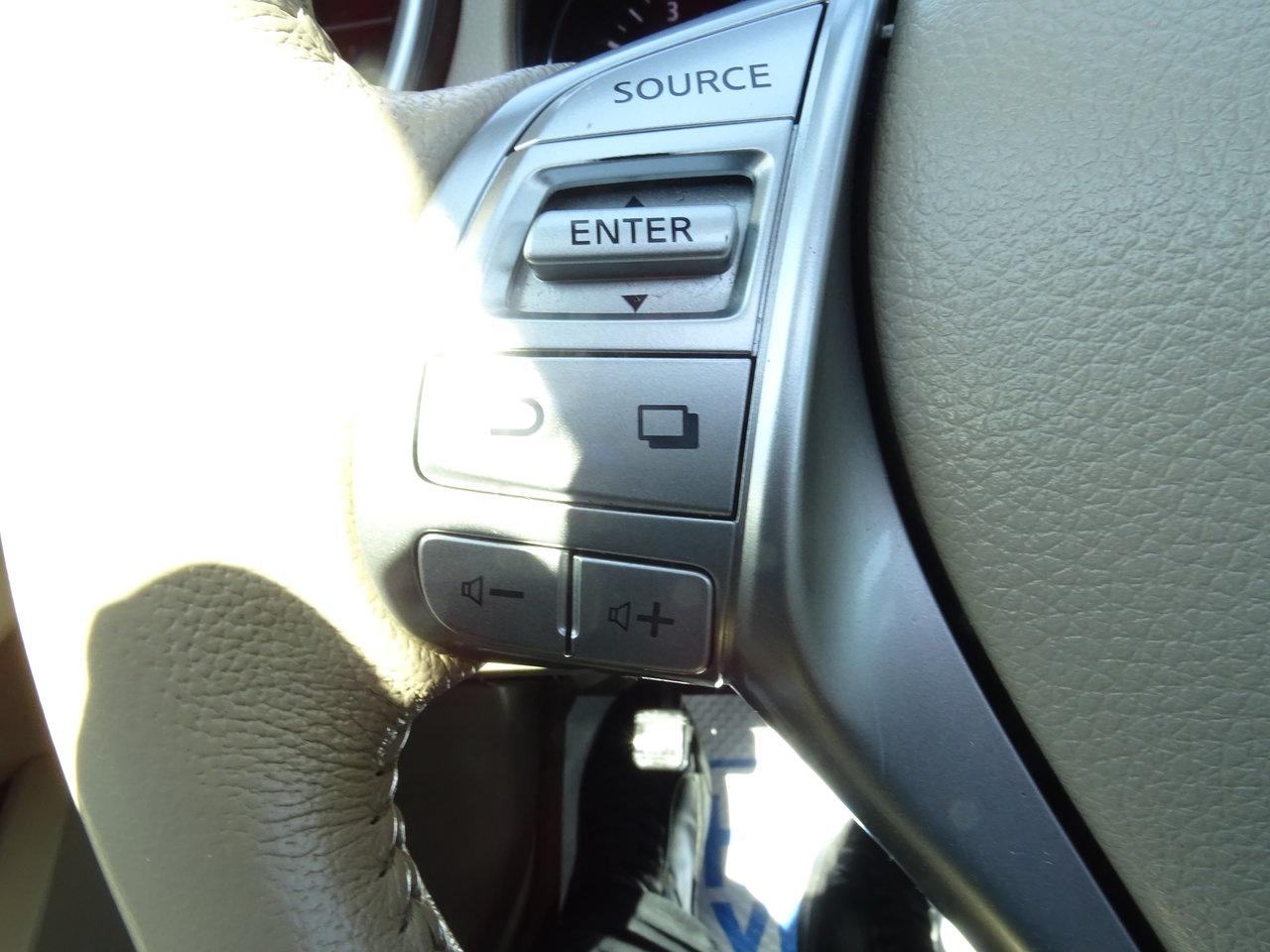 2015 Nissan Rogue SL Photo