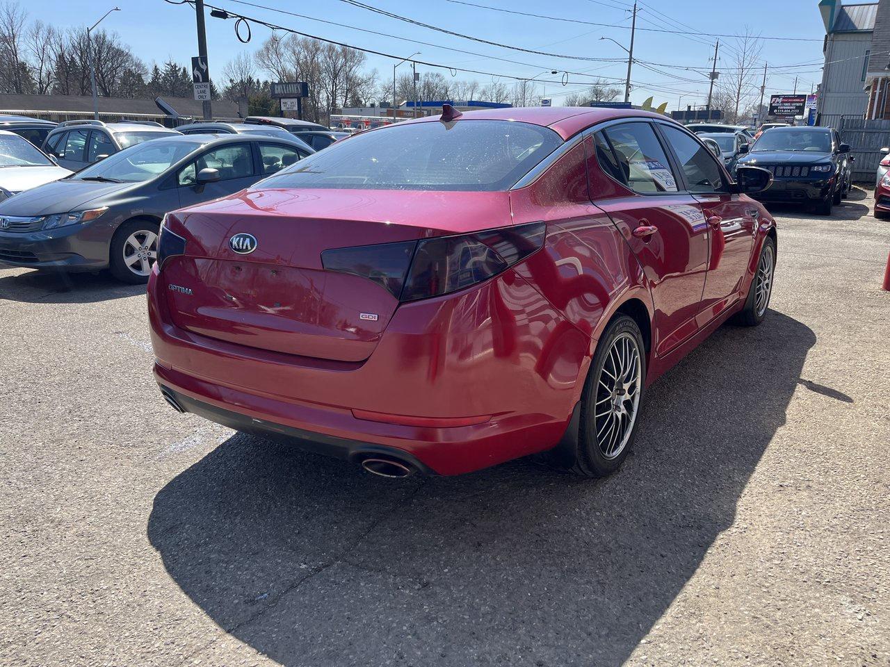 2013 Kia Optima LX Photo3