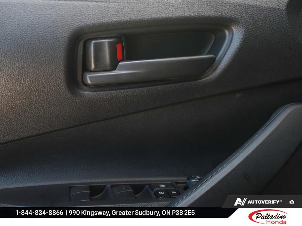 2025 Toyota Corolla Hybrid LE Photo