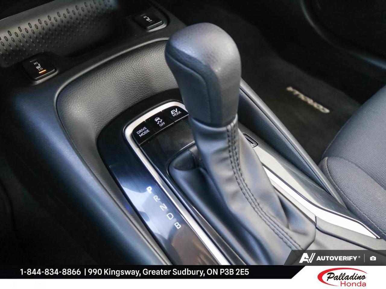 2025 Toyota Corolla Hybrid LE Photo