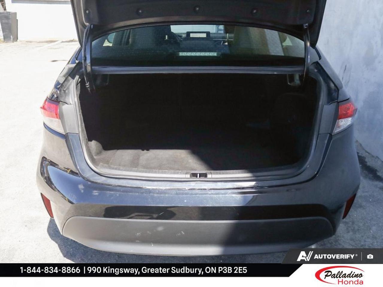 2025 Toyota Corolla Hybrid LE Photo