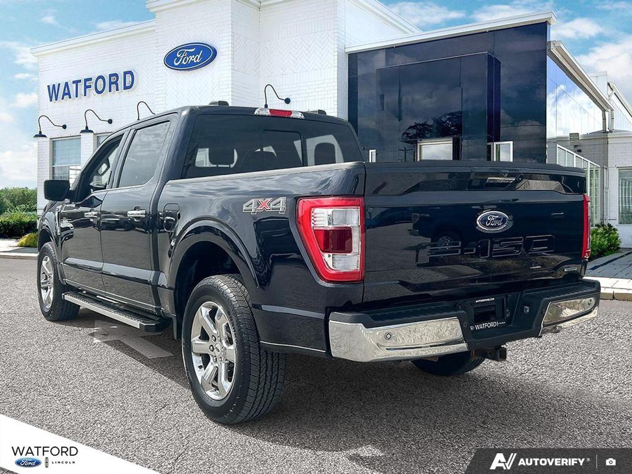 2022 Ford F-150 Lariat 4WD SuperCrew 5.5' Box Photo3