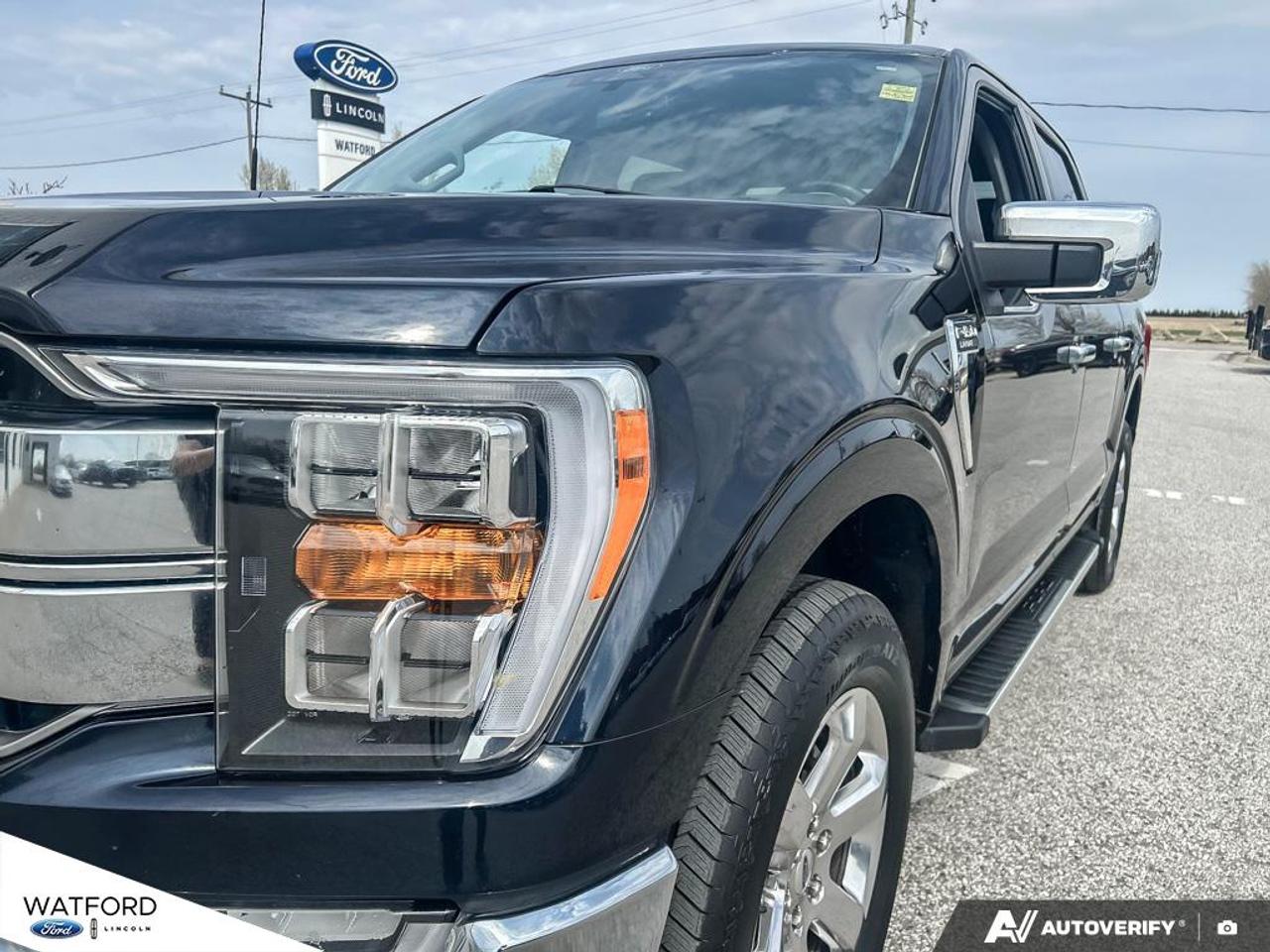 2022 Ford F-150 Lariat 4WD SuperCrew 5.5' Box Photo