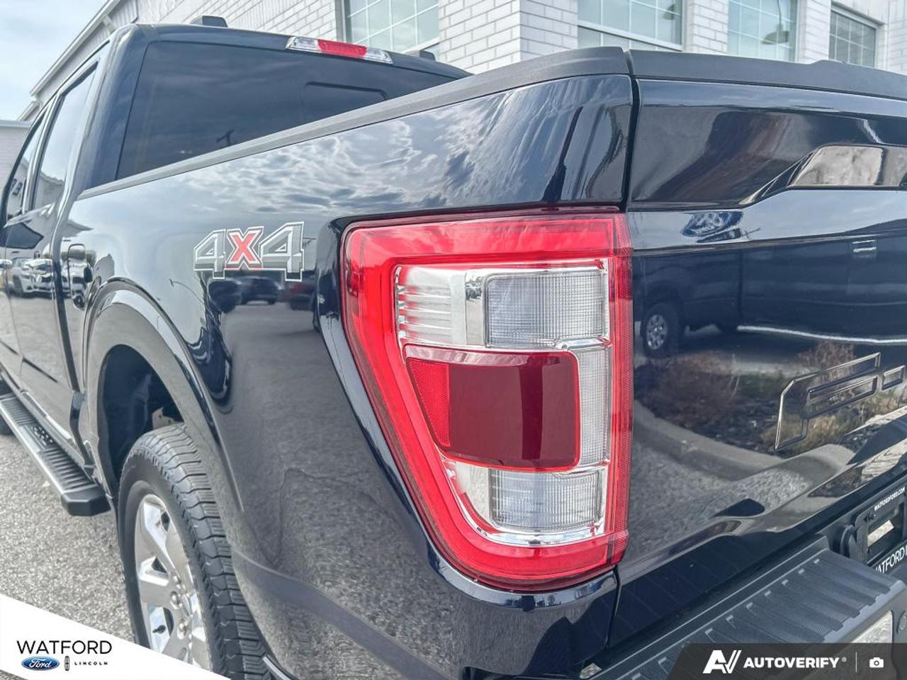 2022 Ford F-150 Lariat 4WD SuperCrew 5.5' Box Photo