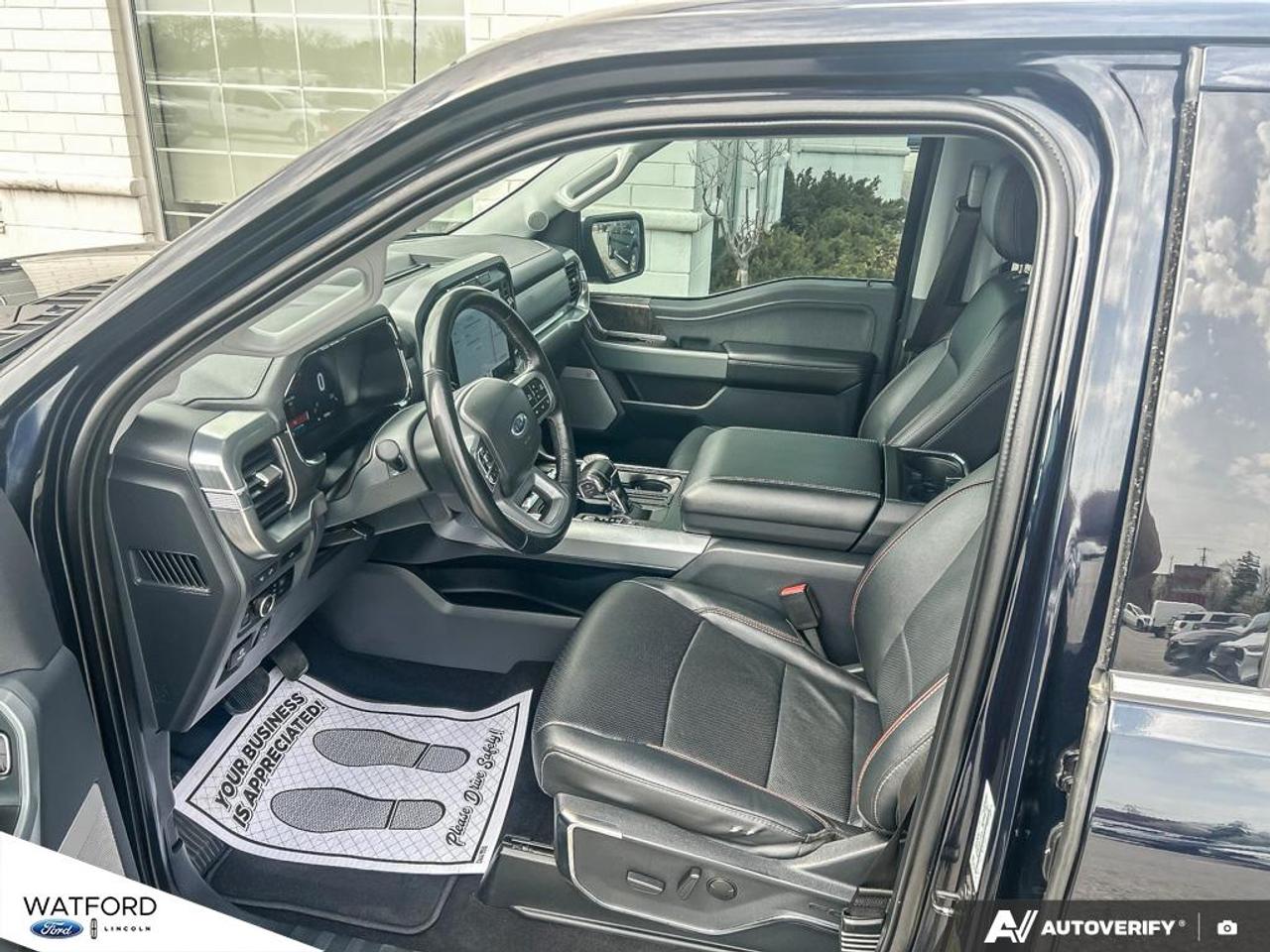 2022 Ford F-150 Lariat 4WD SuperCrew 5.5' Box Photo