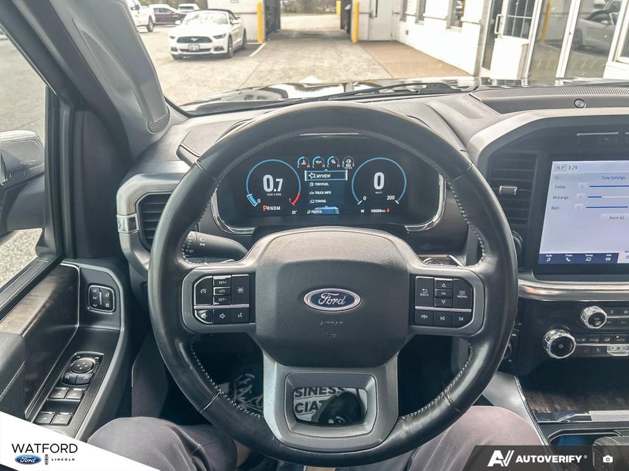 2022 Ford F-150 Lariat 4WD SuperCrew 5.5' Box Photo
