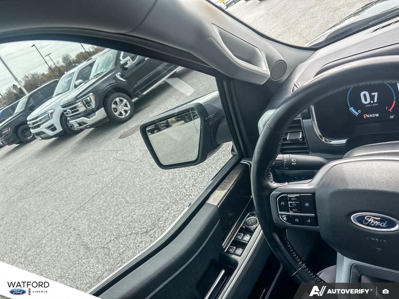2022 Ford F-150 Lariat 4WD SuperCrew 5.5' Box Photo