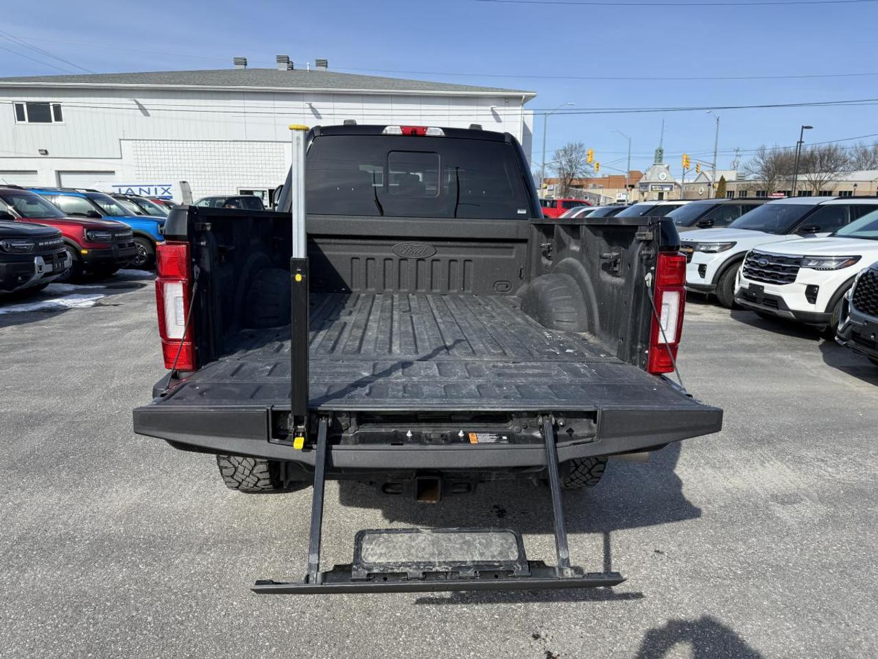 2022 Ford F-250 Super Duty SRW LARIAT 4WD CREW CAB 6.75' BOX Photo