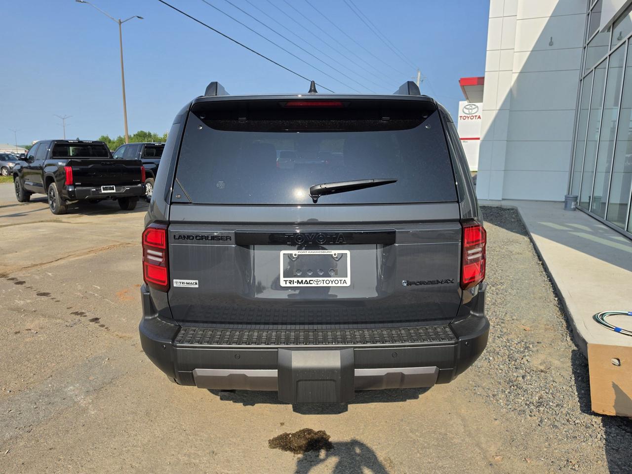 2026 Toyota Land Cruiser Land Cruiser Photo3