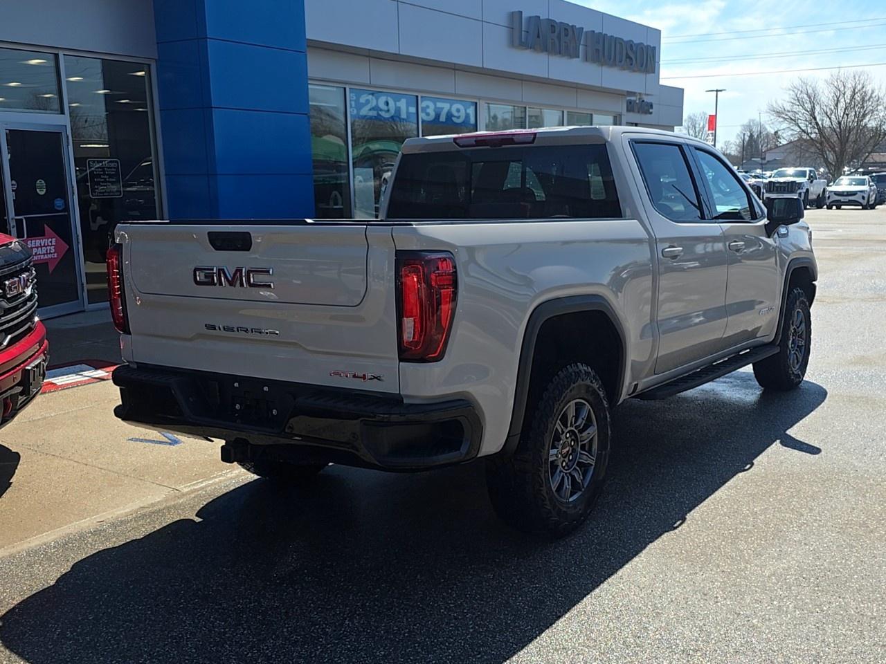 2026 GMC Sierra 1500 Crew Cab Short Box 4-Wheel Drive AT4X Photo2
