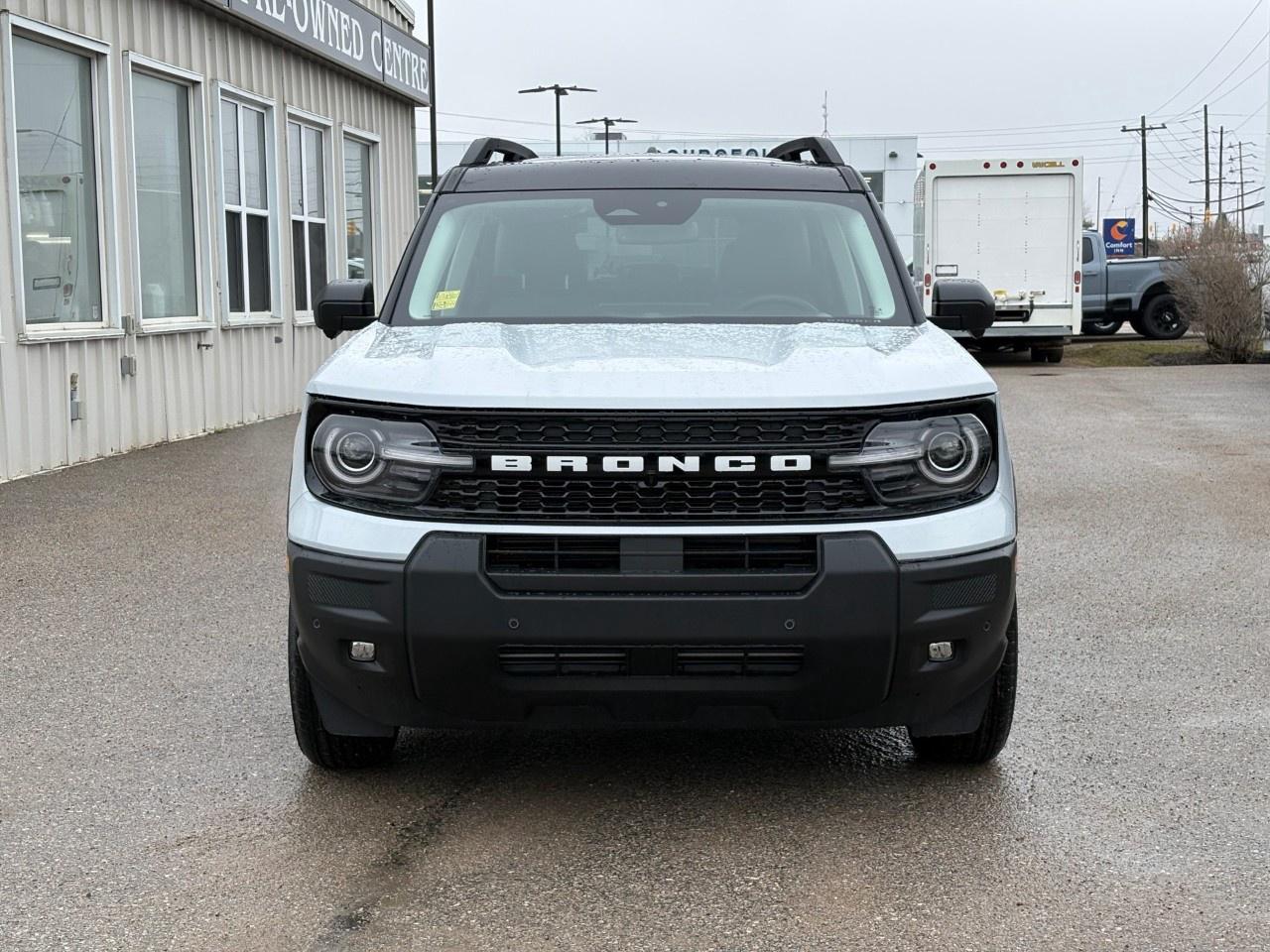 2026 Ford Bronco Sport Outer Banks 4x4 Photo2