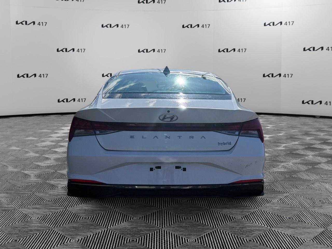 2021 Hyundai Elantra Hybrid Ultimate DCT Photo3