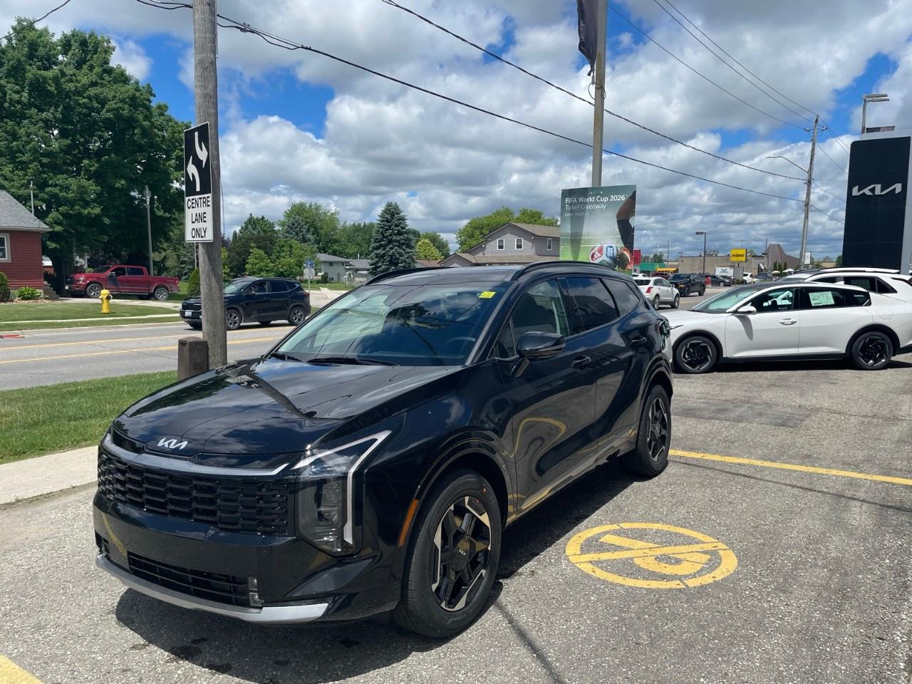 2026 Kia Sportage Hybrid EX Premium AWD Photo2