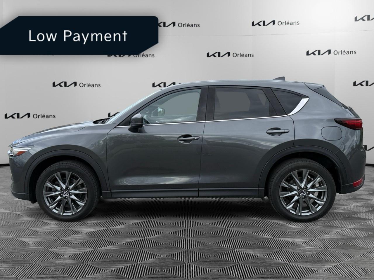 2021 Mazda CX-5 Signature AWD Photo