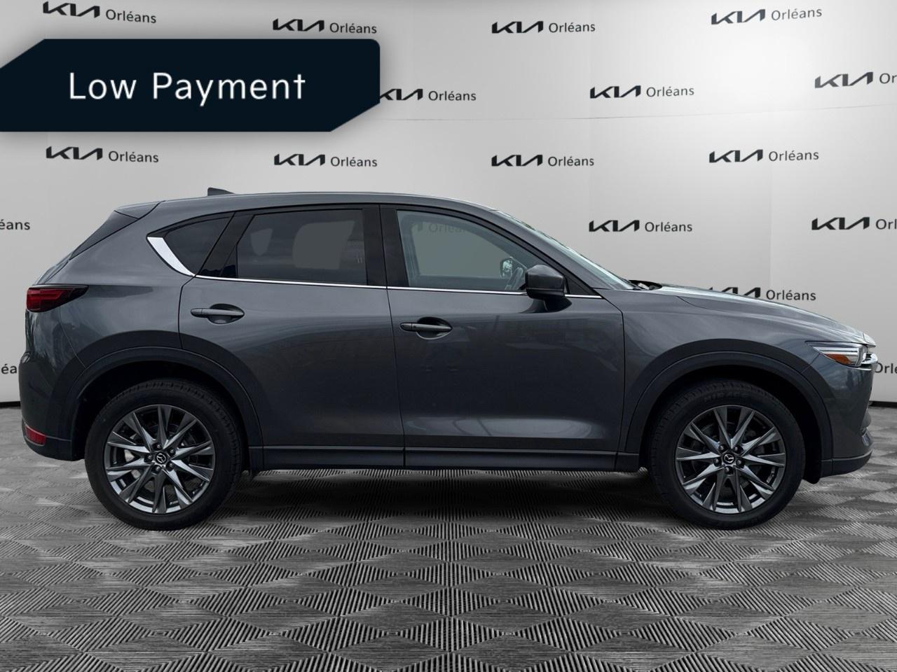 2021 Mazda CX-5 Signature AWD Photo