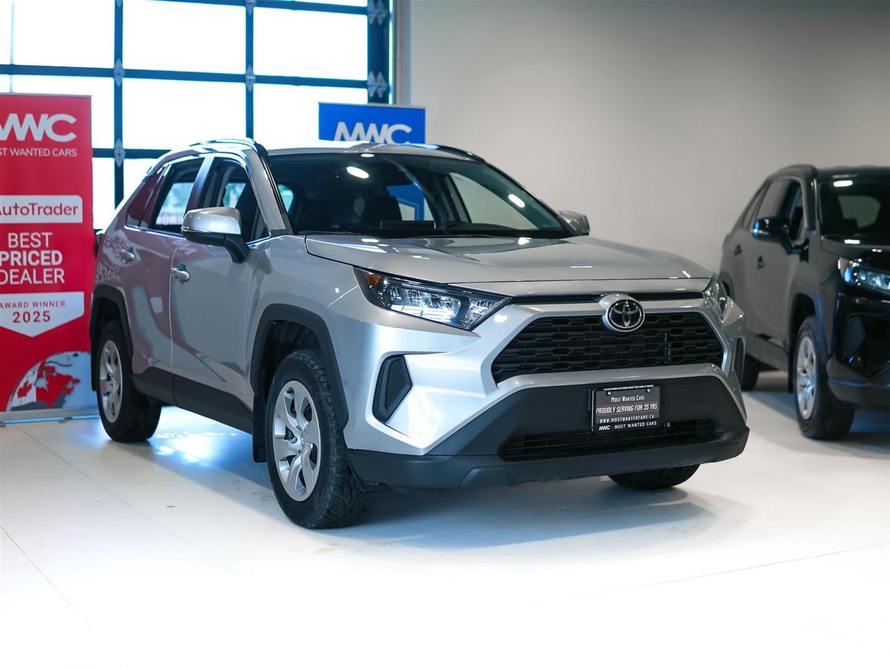 2021 Toyota RAV4 LE AWD | NO ACCIDENTS | TOYOTA SERVICED Photo