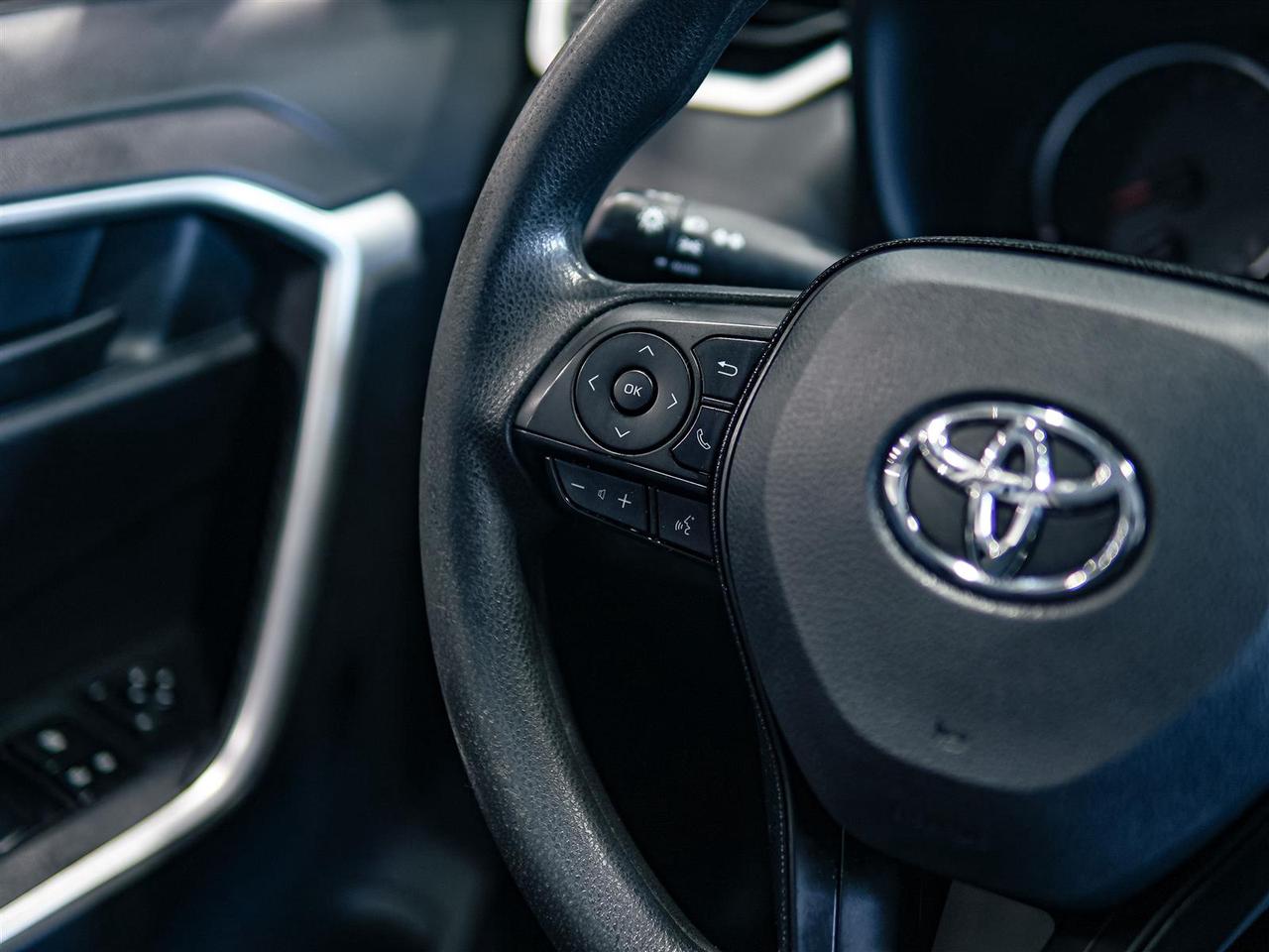 2021 Toyota RAV4 LE AWD | NO ACCIDENTS | TOYOTA SERVICED Photo