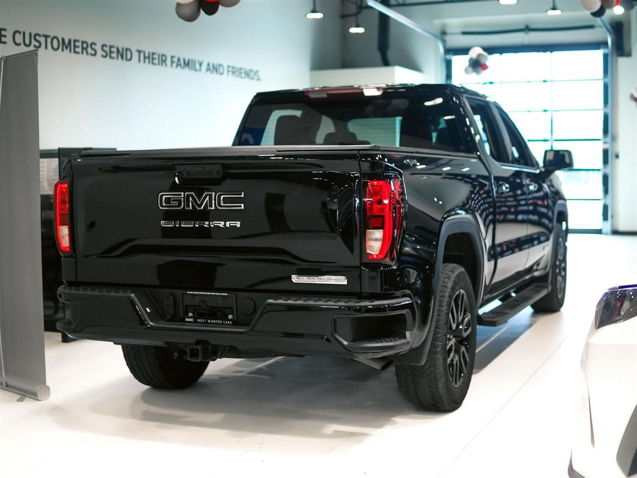 2024 GMC Sierra 1500 ELEVATION CREW CAB | 4X4 | 5.3 V8 | PREF PKG | BLK PKG | TRI FOLD TONNEAU Photo