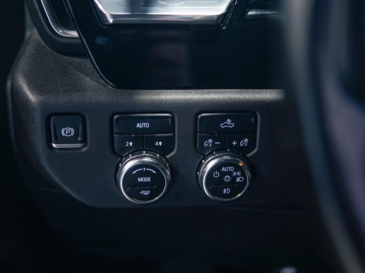 2024 GMC Sierra 1500 ELEVATION CREW CAB | 4X4 | 5.3 V8 | PREF PKG | BLK PKG | TRI FOLD TONNEAU Photo