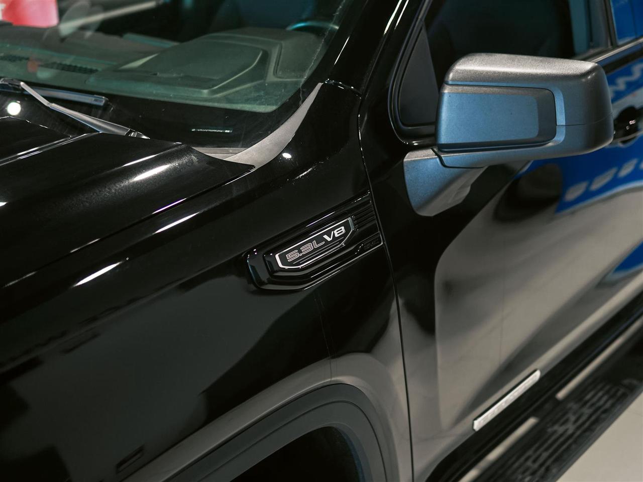2024 GMC Sierra 1500 ELEVATION CREW CAB | 4X4 | 5.3 V8 | PREF PKG | BLK PKG | TRI FOLD TONNEAU Photo