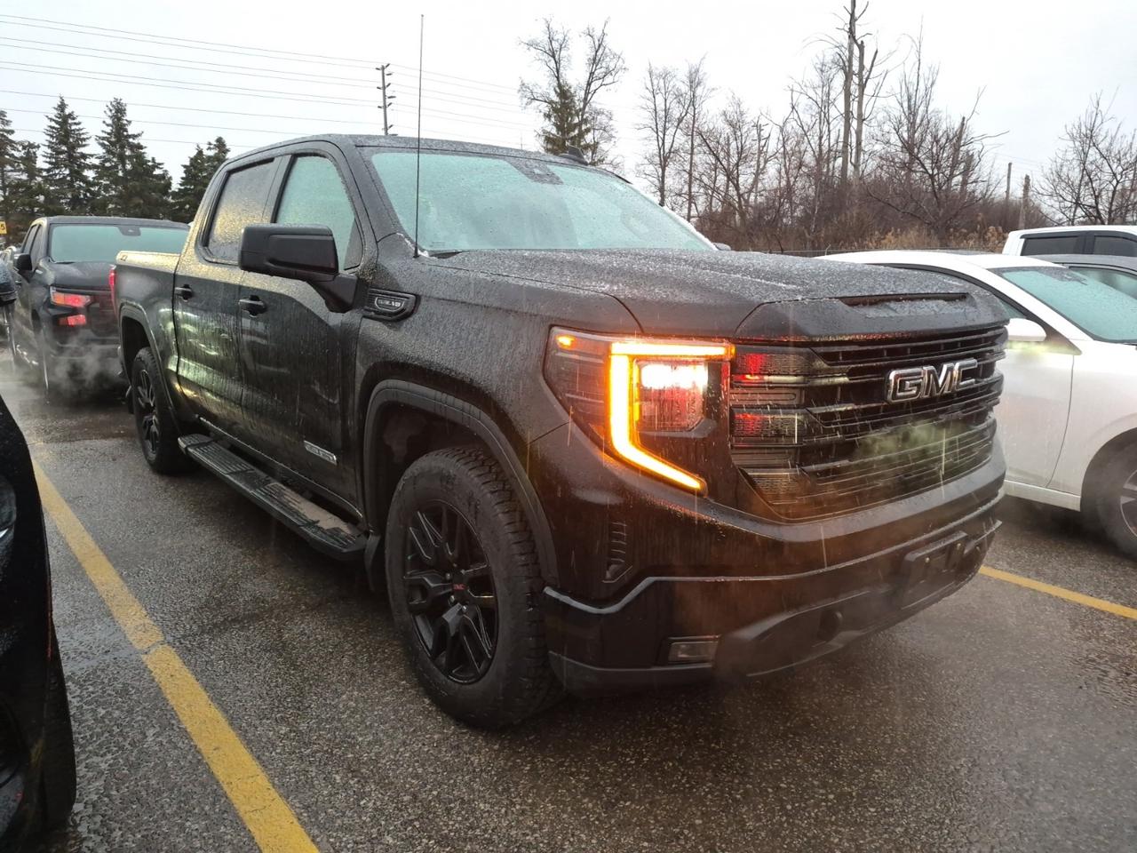 2024 GMC Sierra 1500 ELEVATION CREW CAB | 4X4 | 5.3 V8 | X31 PKG Photo