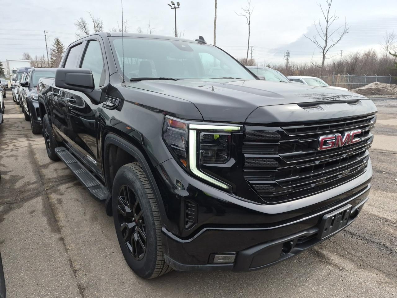 2024 GMC Sierra 1500 ELEVATION CREW CAB | 4X4 | 5.3 V8 | TOW PKG Photo3