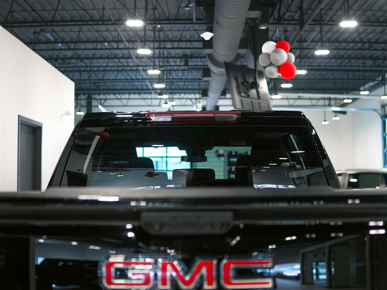 2024 GMC Sierra 1500 ELEVATION CREW CAB | 4X4 | 5.3 V8 | TOW PKG Photo