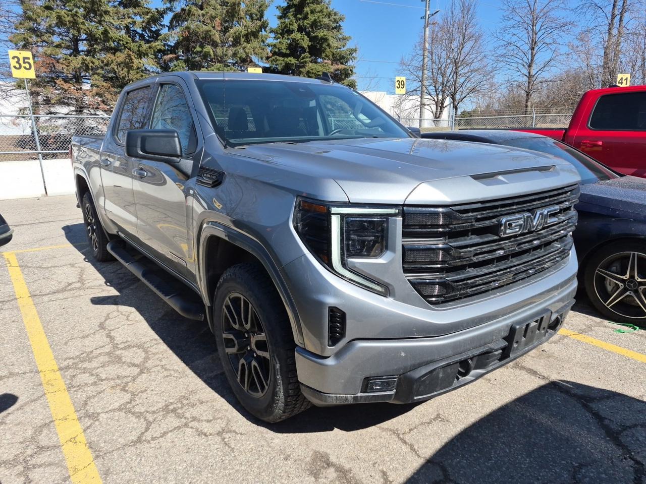 2023 GMC Sierra 1500 ELEVATION CREW CAB | 4X4 | 5.3 V8 | X31 PKG | RUNNING BOARDS Photo3