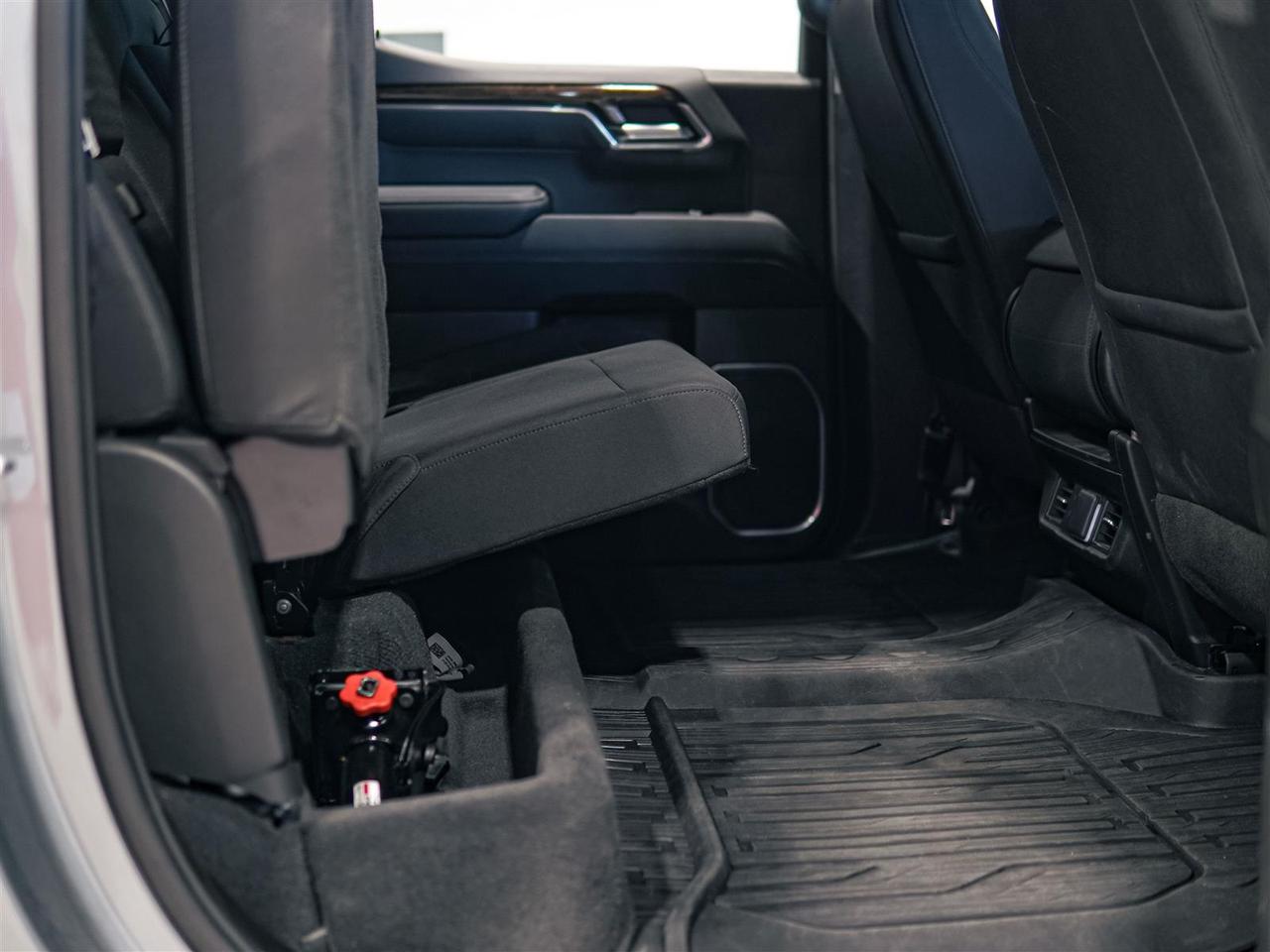2023 GMC Sierra 1500 ELEVATION CREW CAB | 4X4 | 5.3 V8 | X31 PKG | RUNNING BOARDS Photo