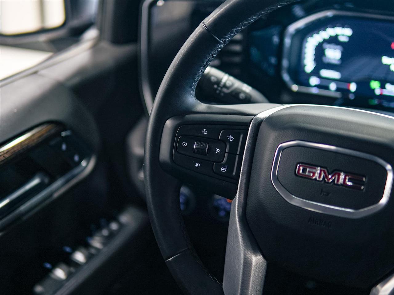 2023 GMC Sierra 1500 ELEVATION CREW CAB | 4X4 | 5.3 V8 | X31 PKG | RUNNING BOARDS Photo