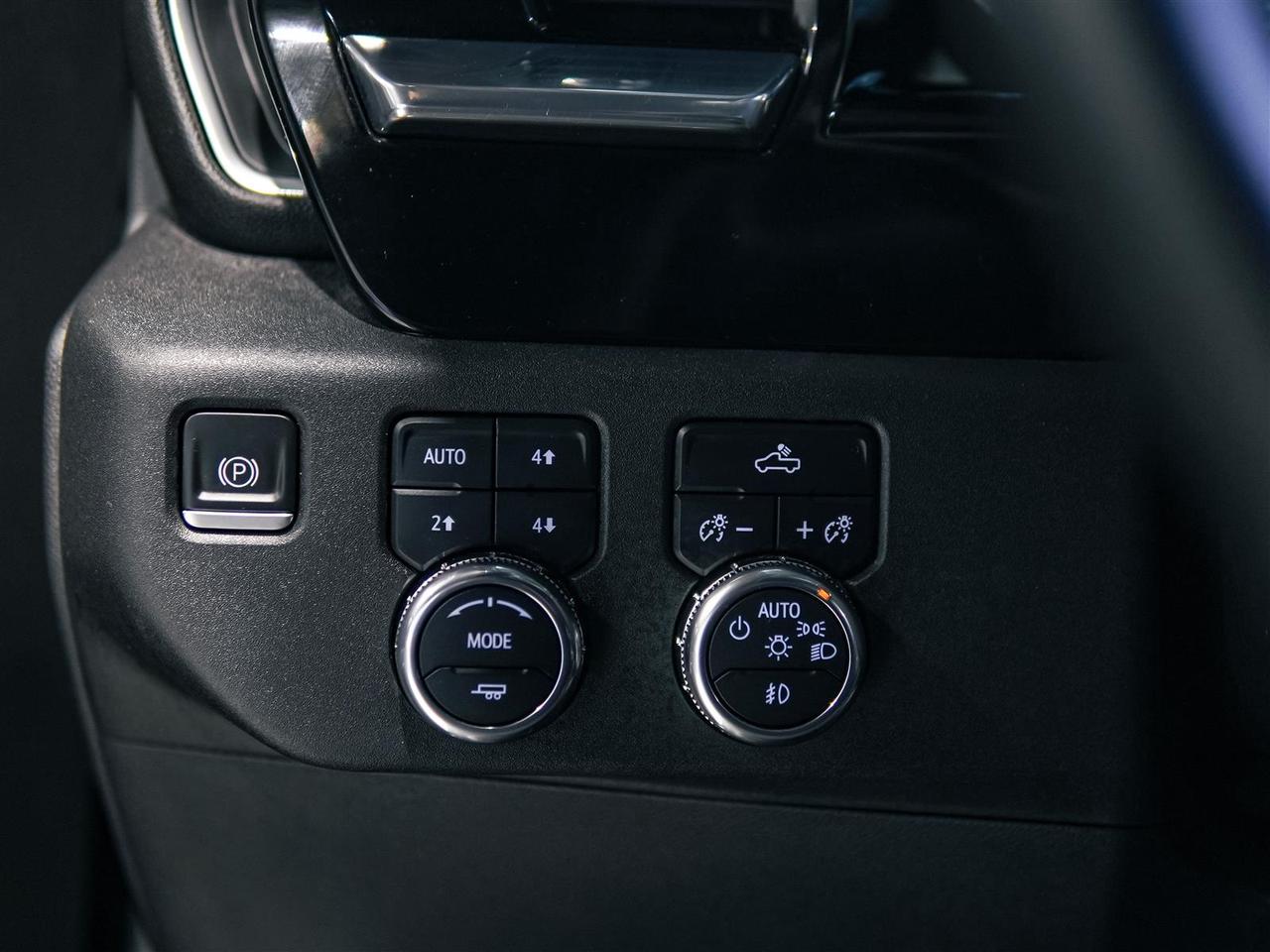 2023 GMC Sierra 1500 ELEVATION CREW CAB | 4X4 | 5.3 V8 | X31 PKG | RUNNING BOARDS Photo