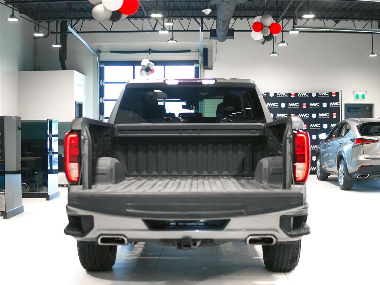 2023 GMC Sierra 1500 ELEVATION CREW CAB | 4X4 | 5.3 V8 | X31 PKG | RUNNING BOARDS Photo