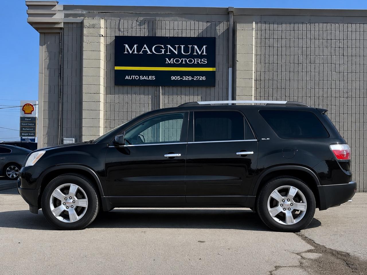 2011 GMC Acadia SLE1 - NO ACCIDENTS - ONE OWNER Photo