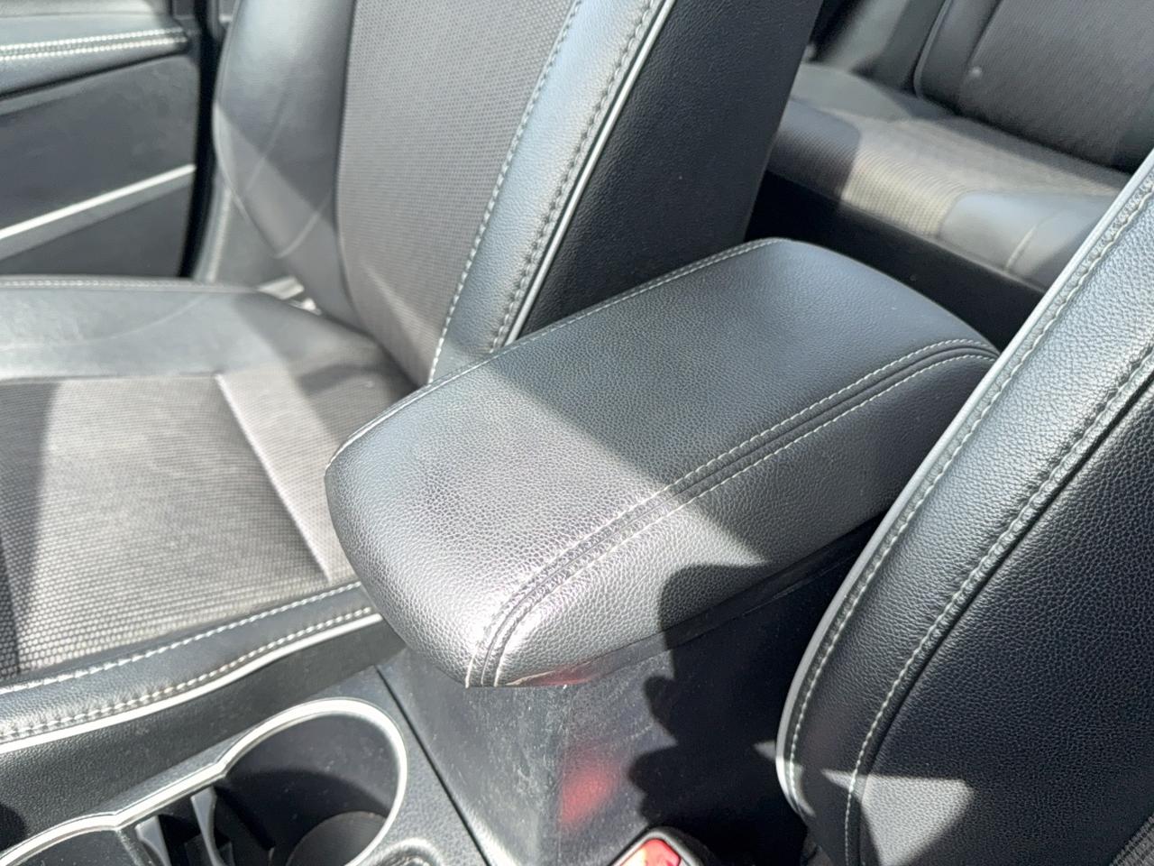 2016 Toyota Corolla S Photo