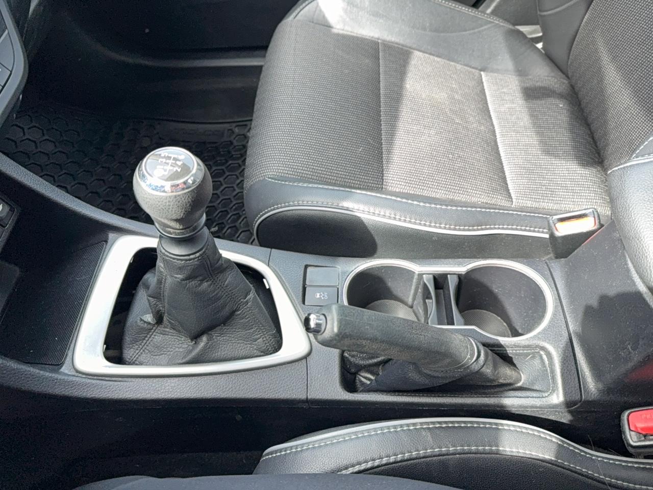 2016 Toyota Corolla S Photo