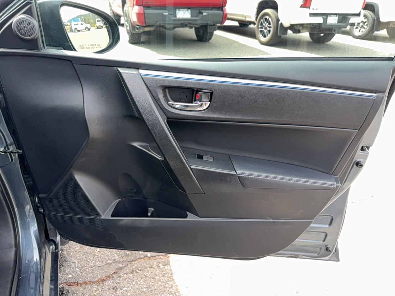 2016 Toyota Corolla S Photo