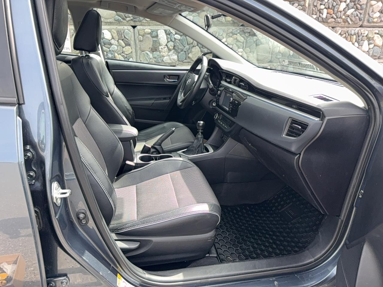 2016 Toyota Corolla S Photo
