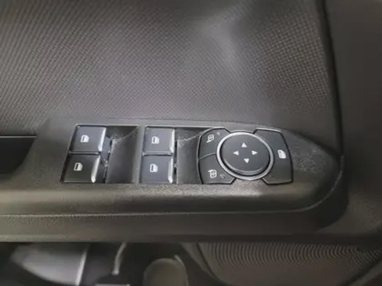 13890738