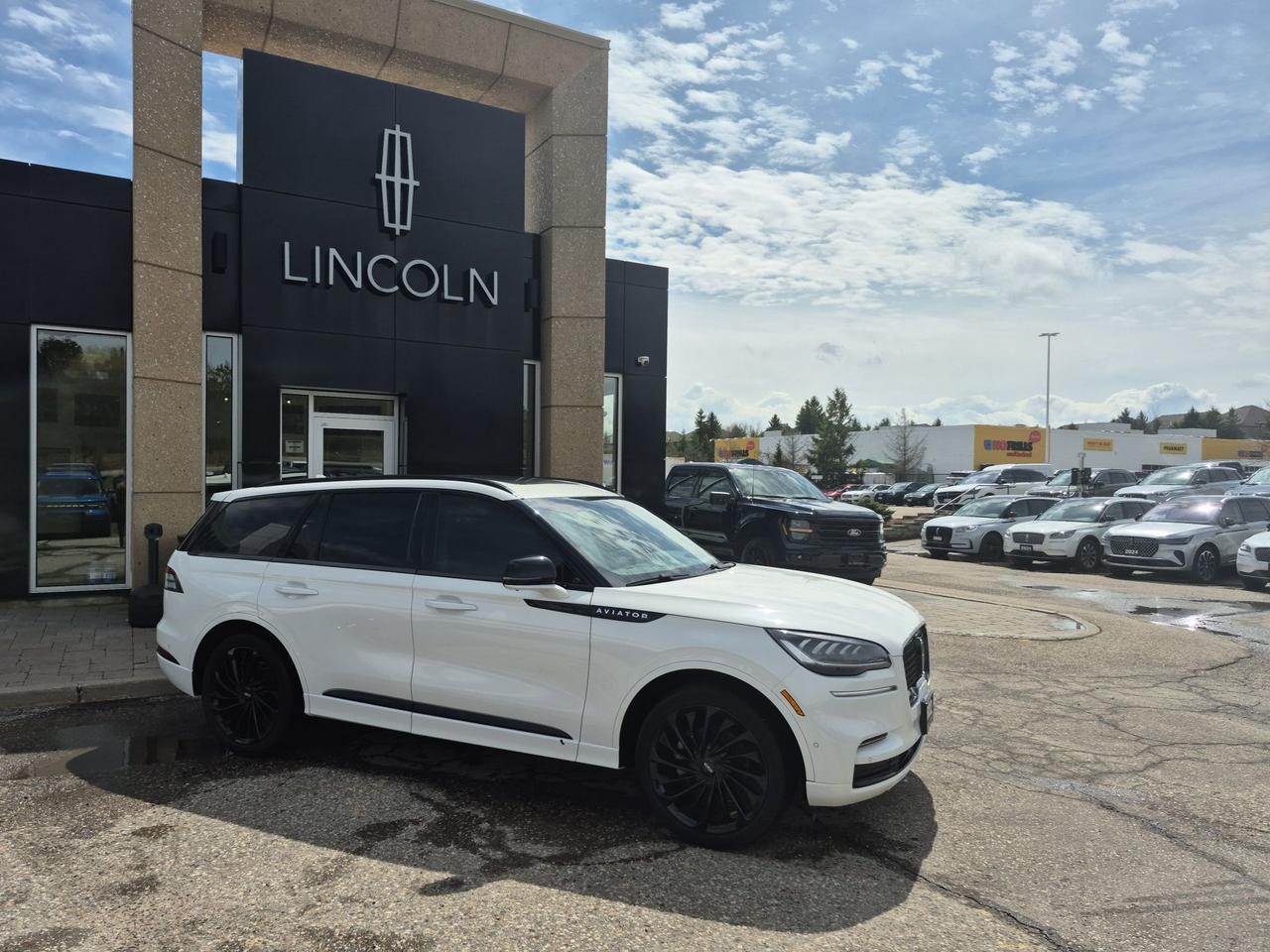 Used 2022 Lincoln Aviator JET PACKAGE, 22