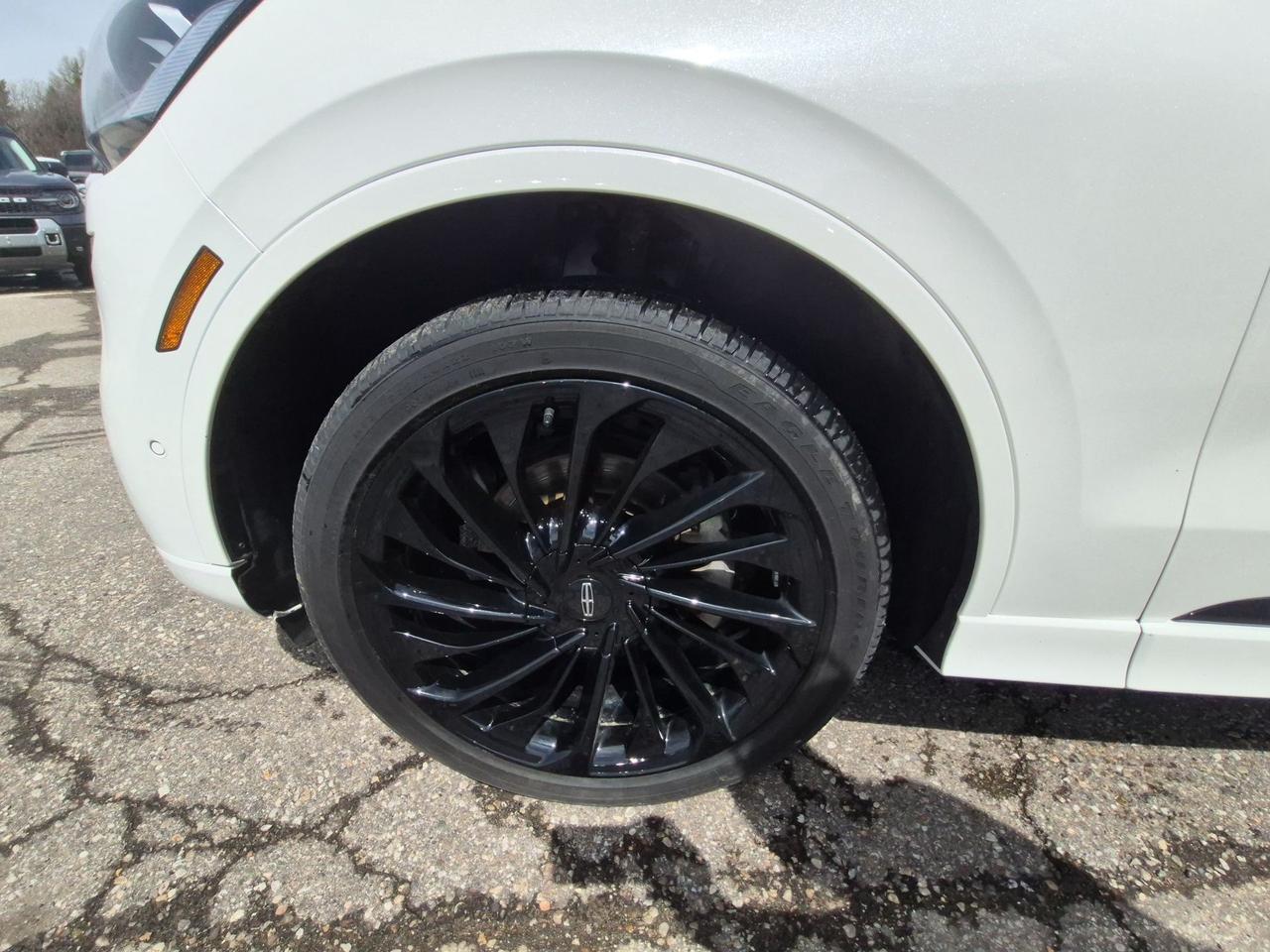2022 Lincoln Aviator JET PACKAGE, 22" RIMS, FACTORY HITCH, LOADED! Photo4