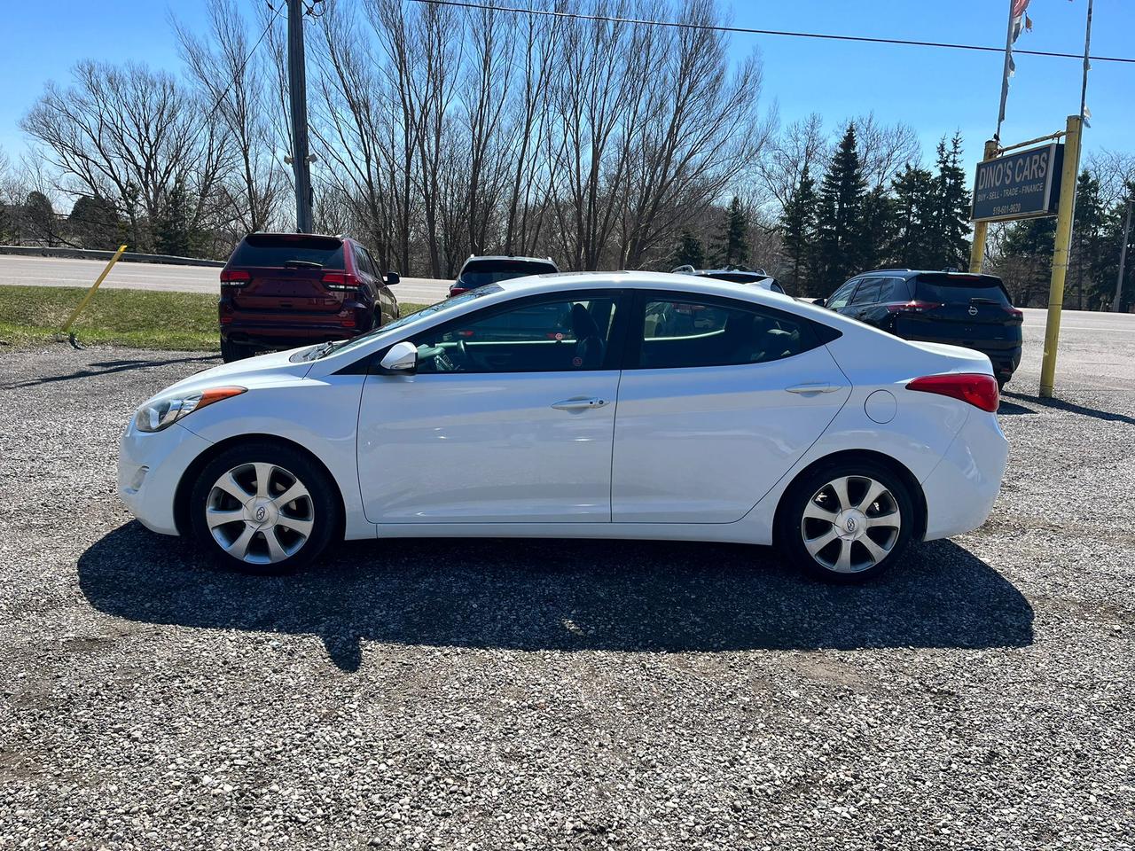 2013 Hyundai Elantra Limited w/Navi Photo