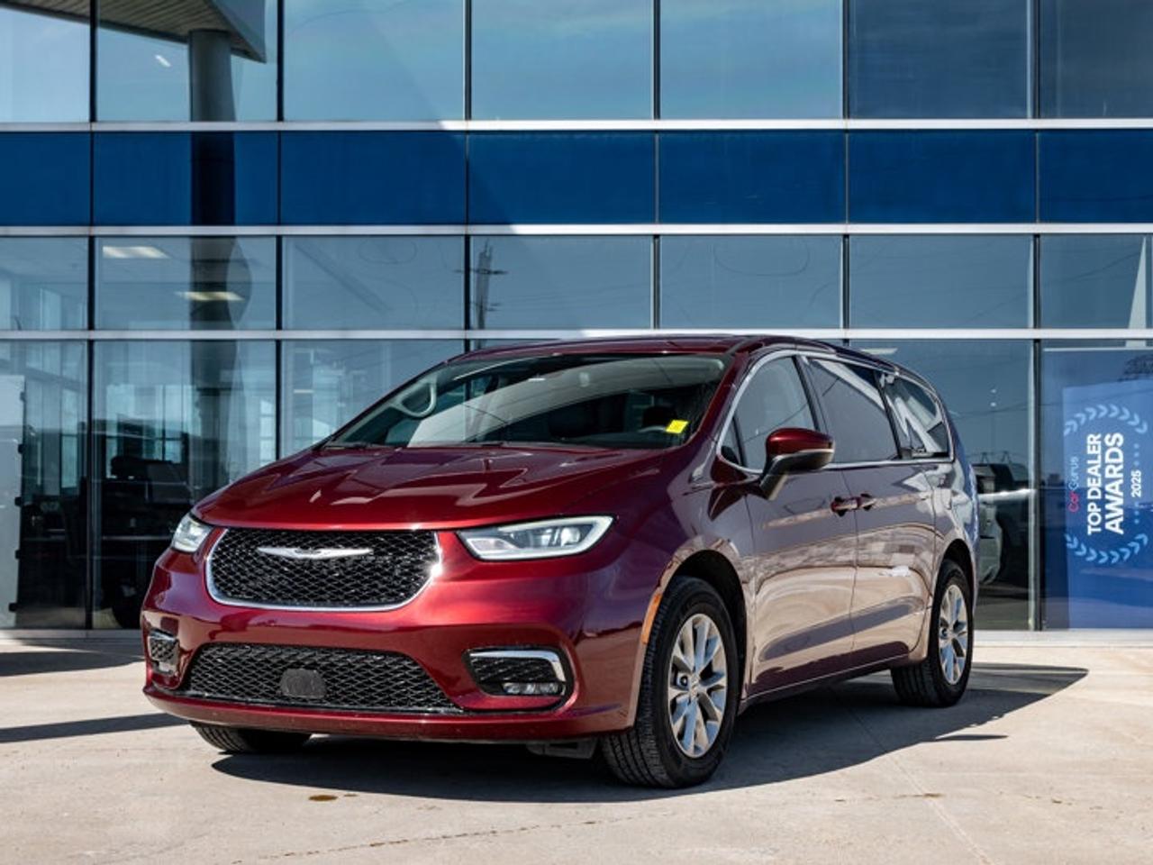 2023 Chrysler Pacifica Touring L Photo