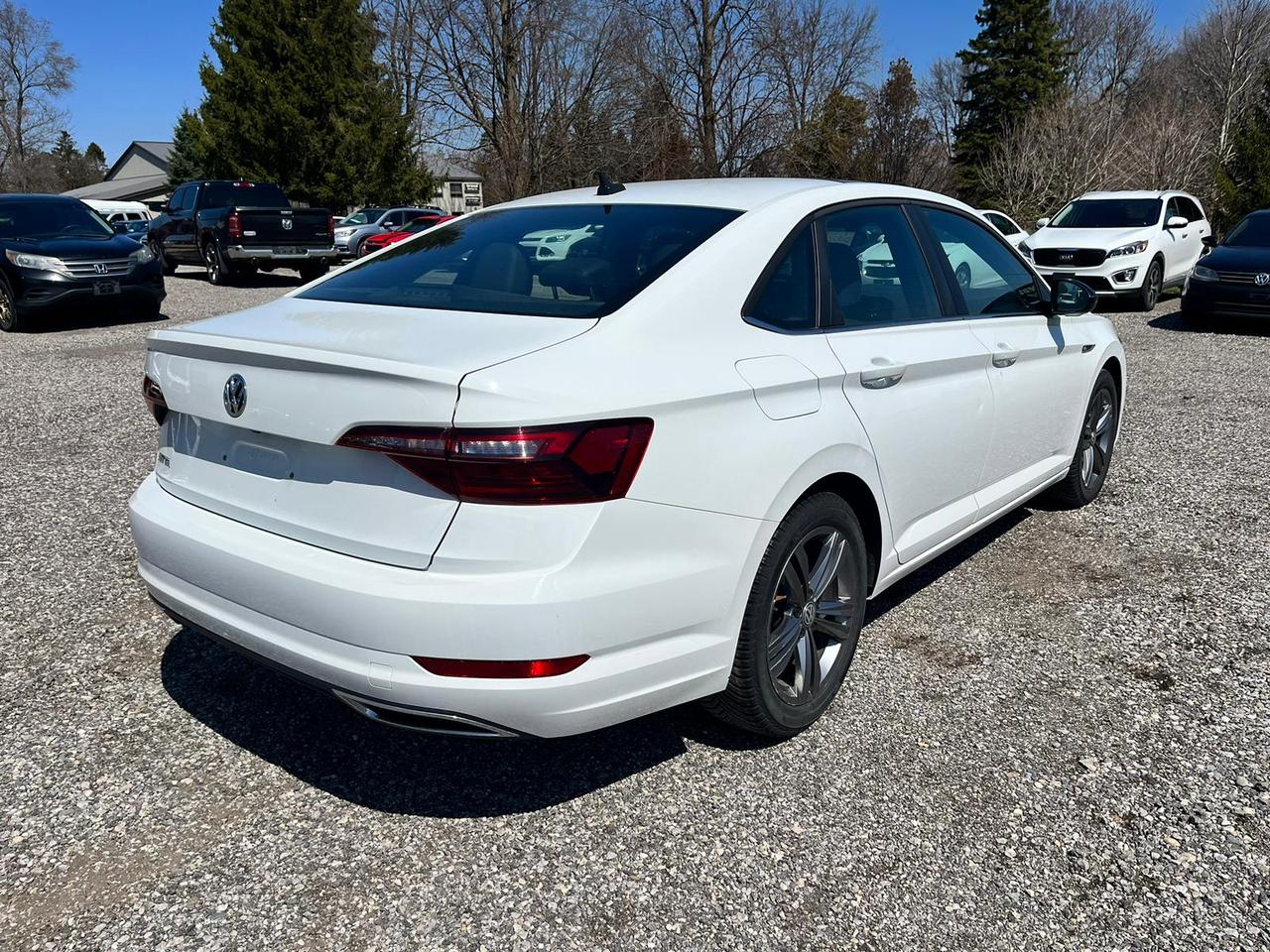2020 Volkswagen Jetta Highline R-Line CERTIFIED Photo3