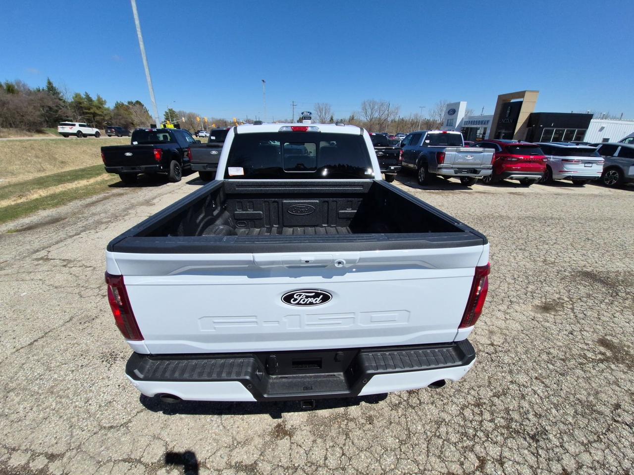 2026 Ford F-150 XLT, 360 CAMERA, ADAPTIVE CRUISE, BLACK PKG Photo4