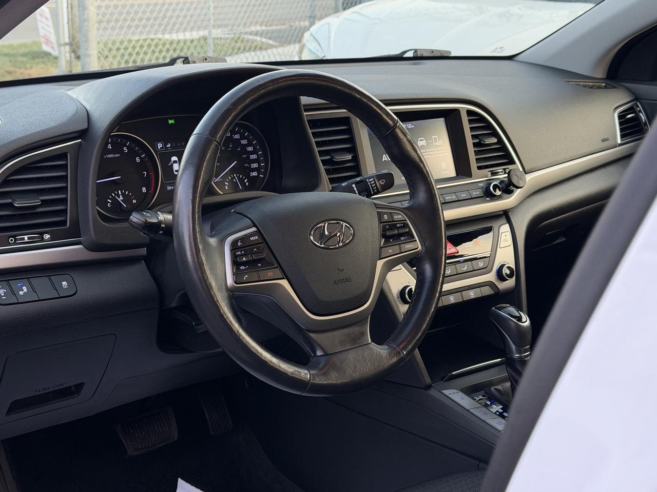 2017 Hyundai Elantra GL CARPLAY|BLINDSPOT|BACKUPCAMERA Photo
