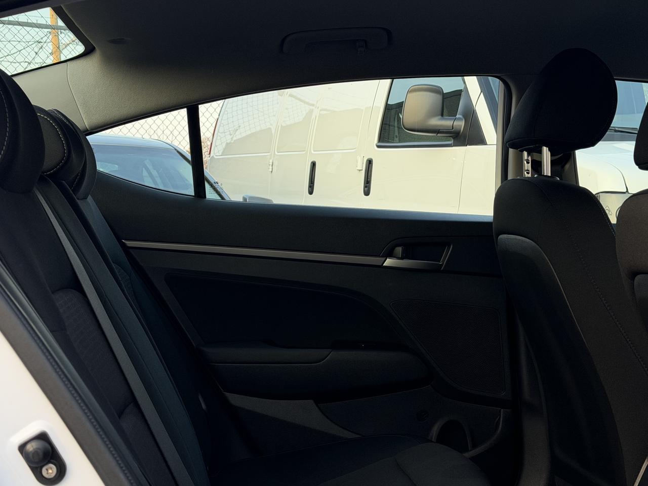 2017 Hyundai Elantra GL CARPLAY|BLINDSPOT|BACKUPCAMERA Photo