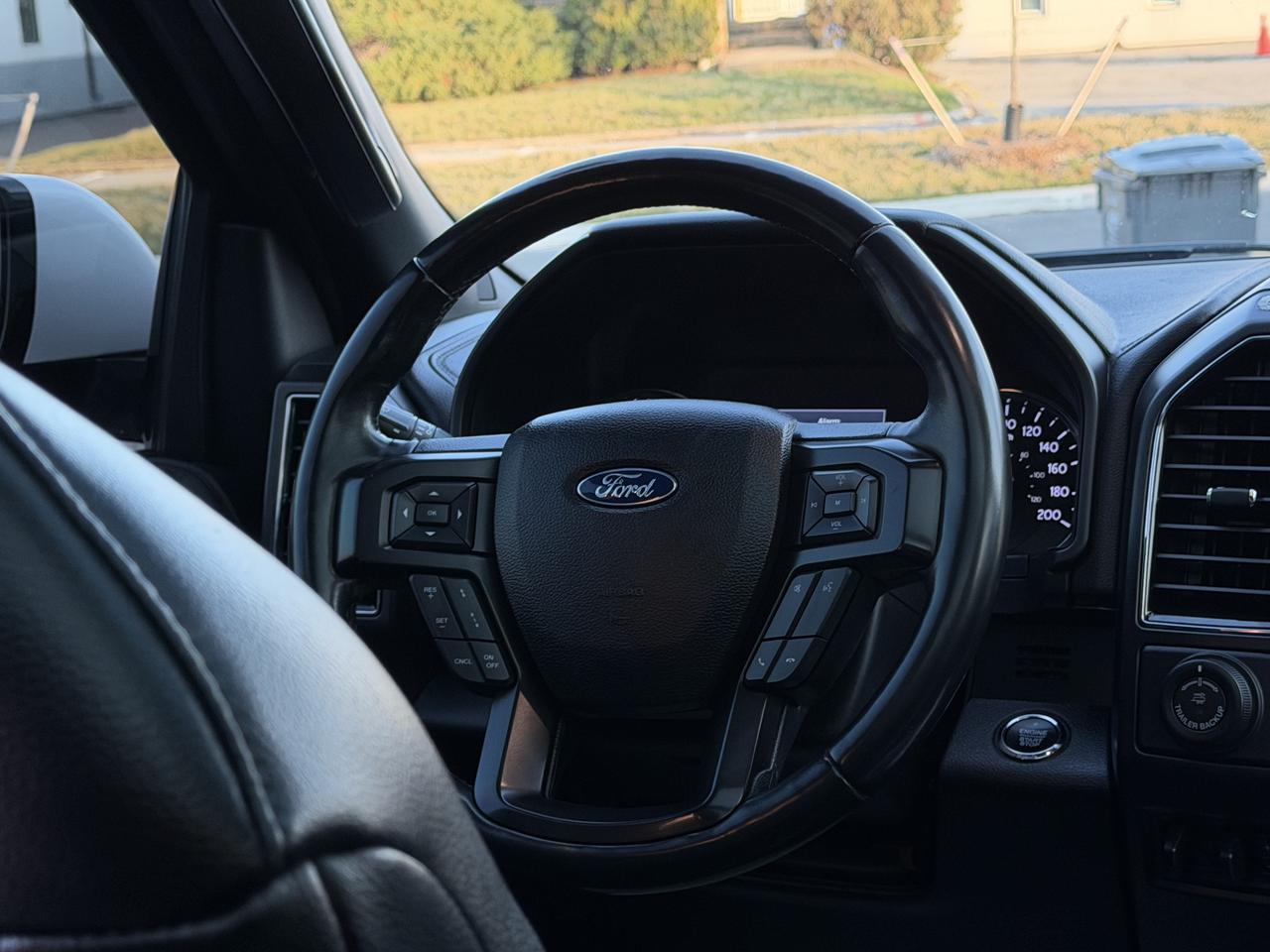 2018 Ford Expedition Limited Max 4X4|8PASS|SUNROOF| Photo