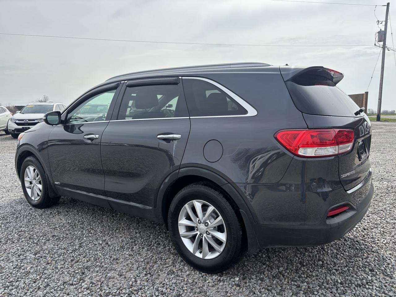 2017 Kia Sorento LX ~NO ACCIDENTS~1 OWNER~ Photo2